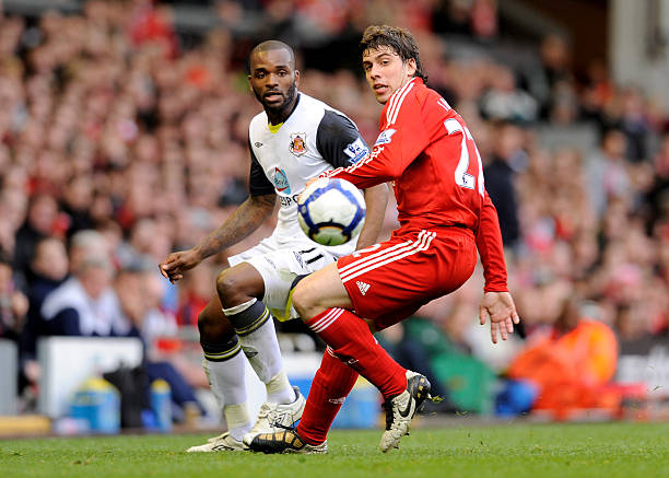 股强大的凝 股强大的凝