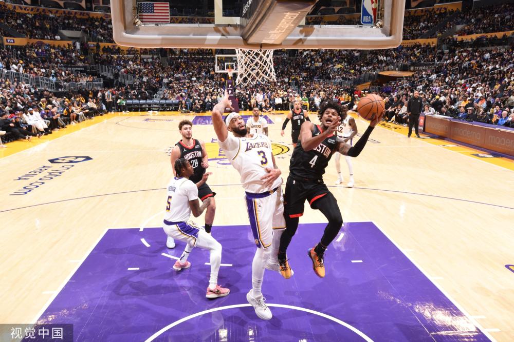 与裁判争论 与裁判争论