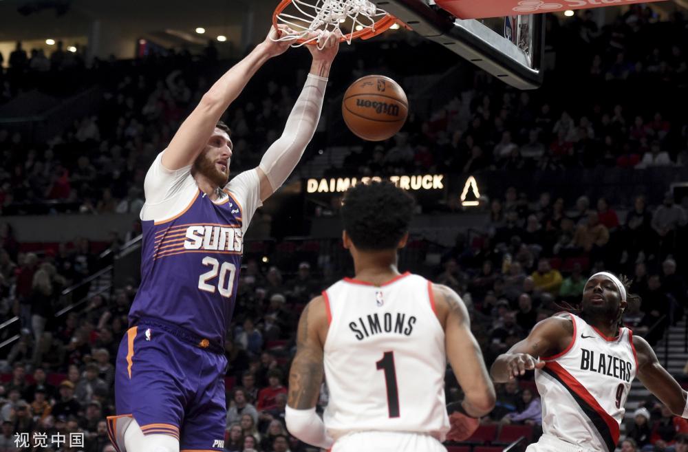 球迷们的热 球迷们的热