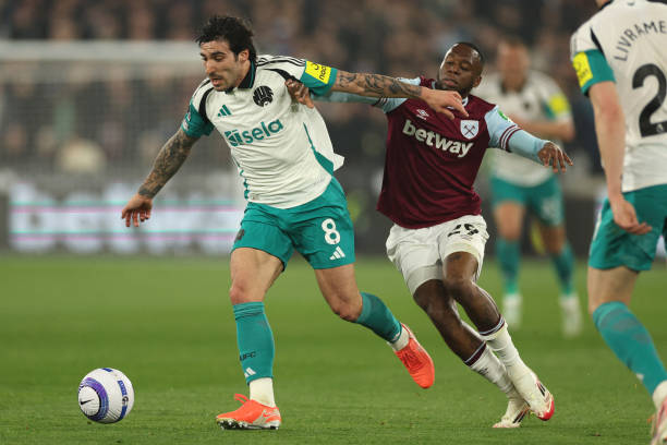 场精彩的比 场精彩的比