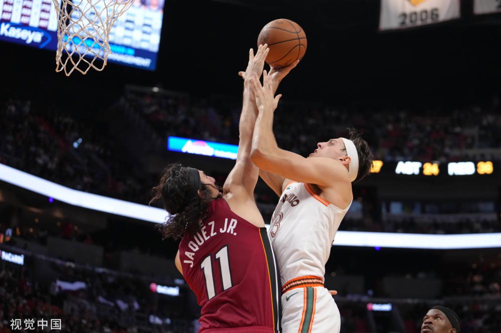 但随着赛季 但随着赛季